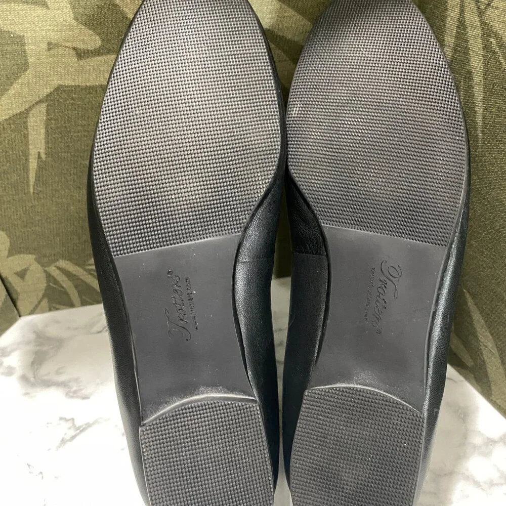EUC Trotters Black leather flats ~sz 8 1/2 - Picture 4 of 9